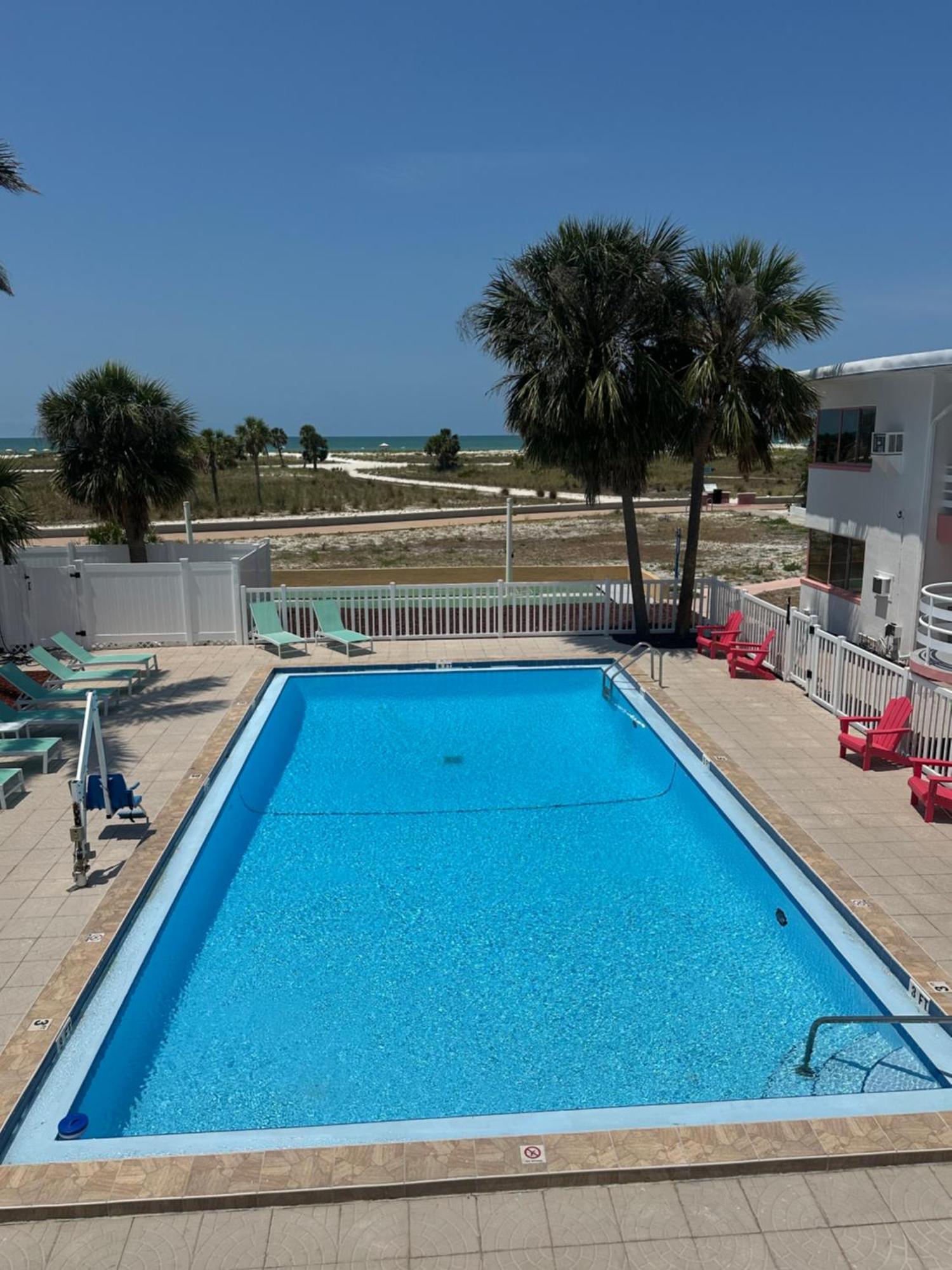Arvilla Resort Сант Пит Бич Экстерьер фото